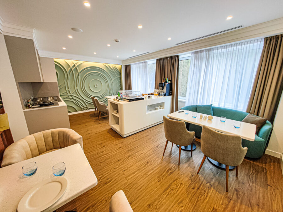 Фито и снэк бар на клубном этаже в санатории «Родник» в г. Кисловодске - фотография