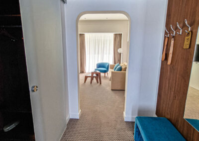 Номер Делюкс на клубного этаже в санатории «Родник» в г. Кисловодске - фотография