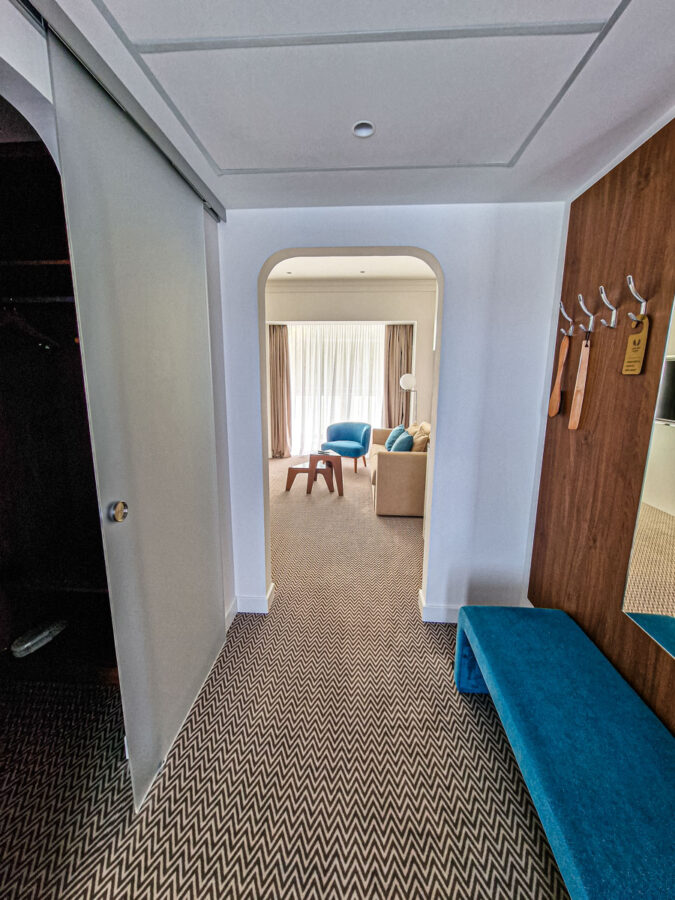 Номер Делюкс на клубного этаже в санатории «Родник» в г. Кисловодске - фотография