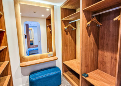 Номер Делюкс на клубного этаже в санатории «Родник» в г. Кисловодске - фотография