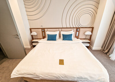 Номер Делюкс на клубного этаже в санатории «Родник» в г. Кисловодске - фотография