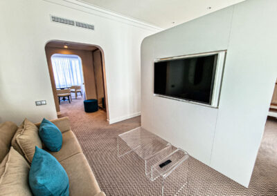 Номер Люкс на клубного этаже в санатории «Родник» в г. Кисловодске - фотография