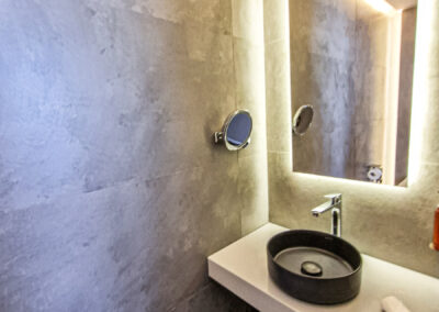 Номер Люкс на клубного этаже в санатории «Родник» в г. Кисловодске - фотография