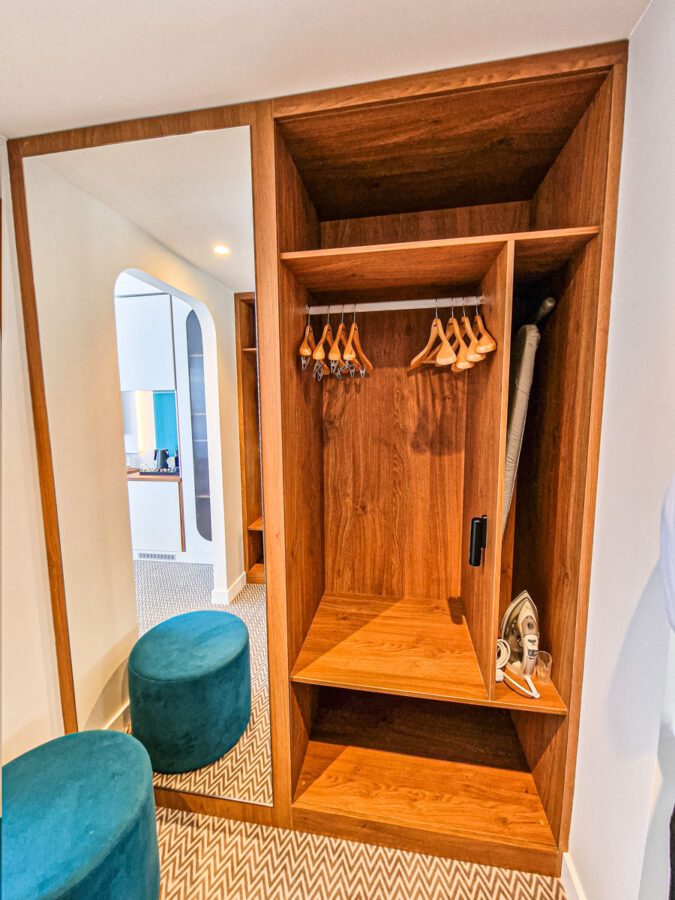 Номер Люкс на клубного этаже в санатории «Родник» в г. Кисловодске - фотография