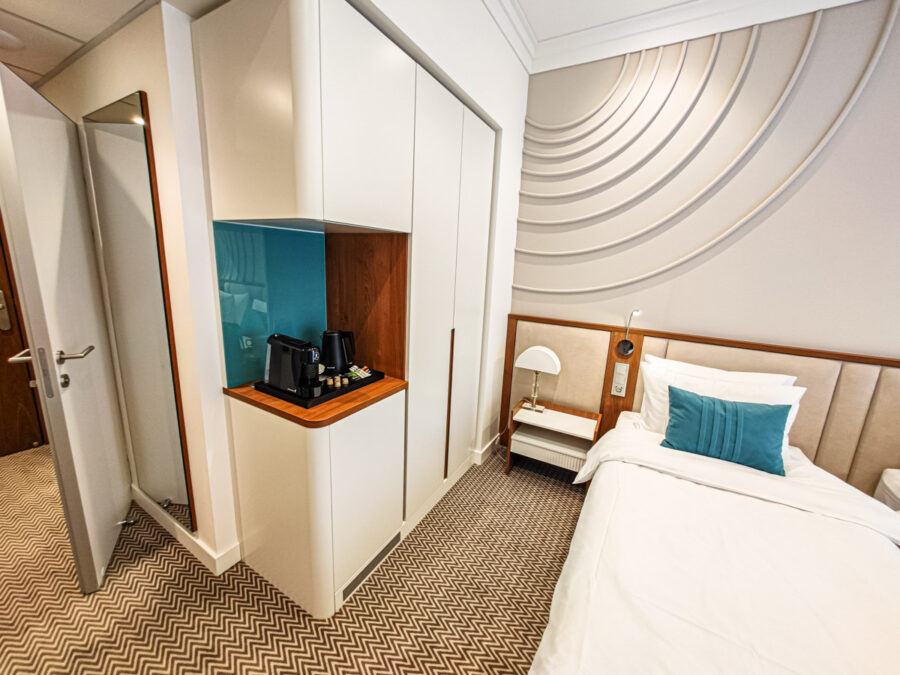 Номер Стандарт на клубном этаже в санатории «Родник» в г. Кисловодске - фотография