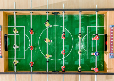 Настольный футбол в детской комнате в санатории «Родник» в Кисловодске - фотография