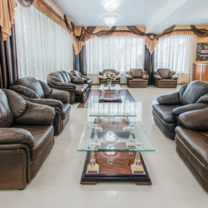 Холл в санатории «Родник» в Кисловодске - фотография