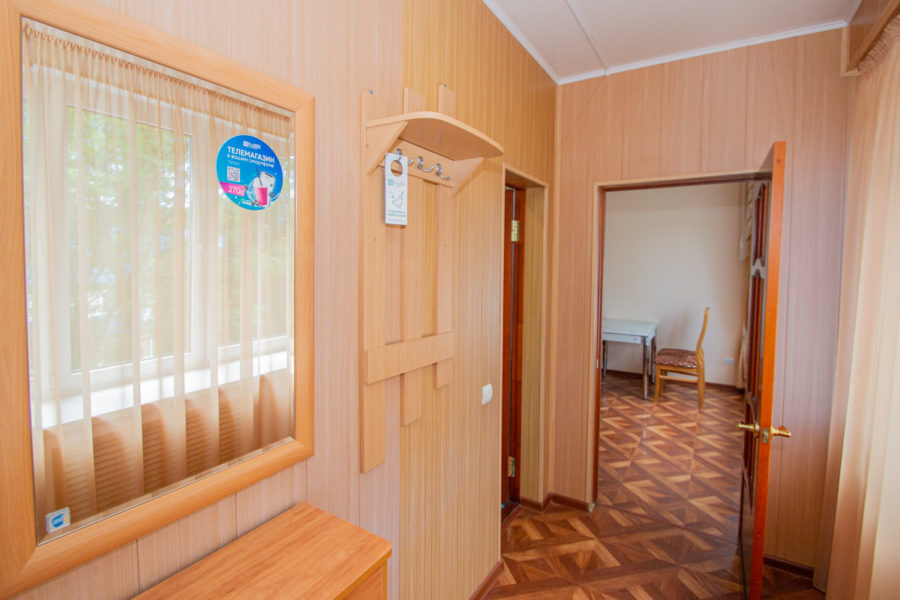 Номер «Люкс 3-комнатный» в санатории «Родник» в Кисловодске - фотография