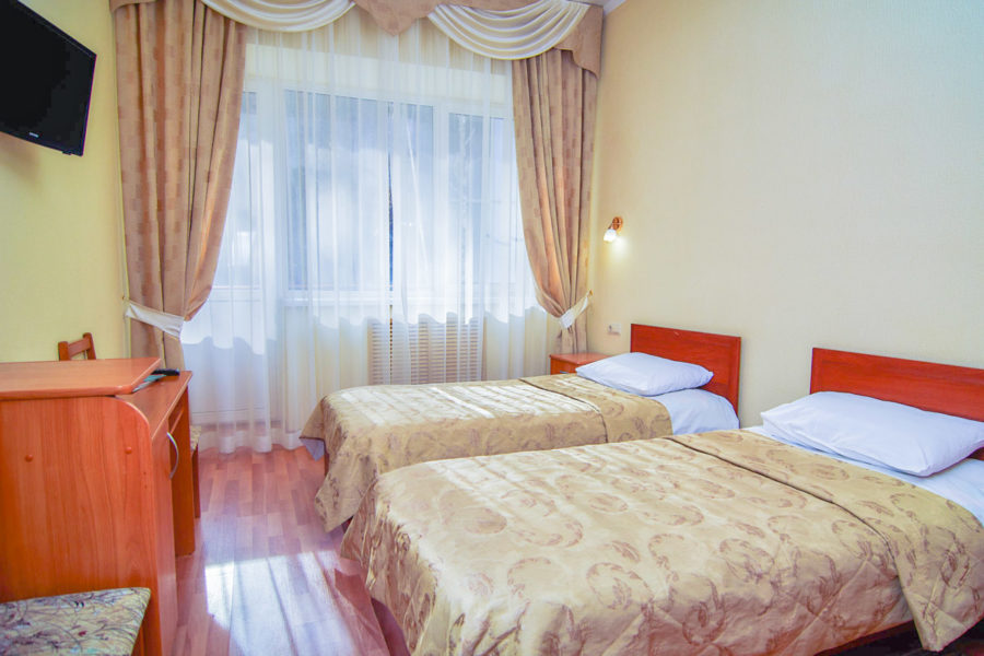 Номер «Стандарт двухместный» в санатории «Родник» в Кисловодске - фотография