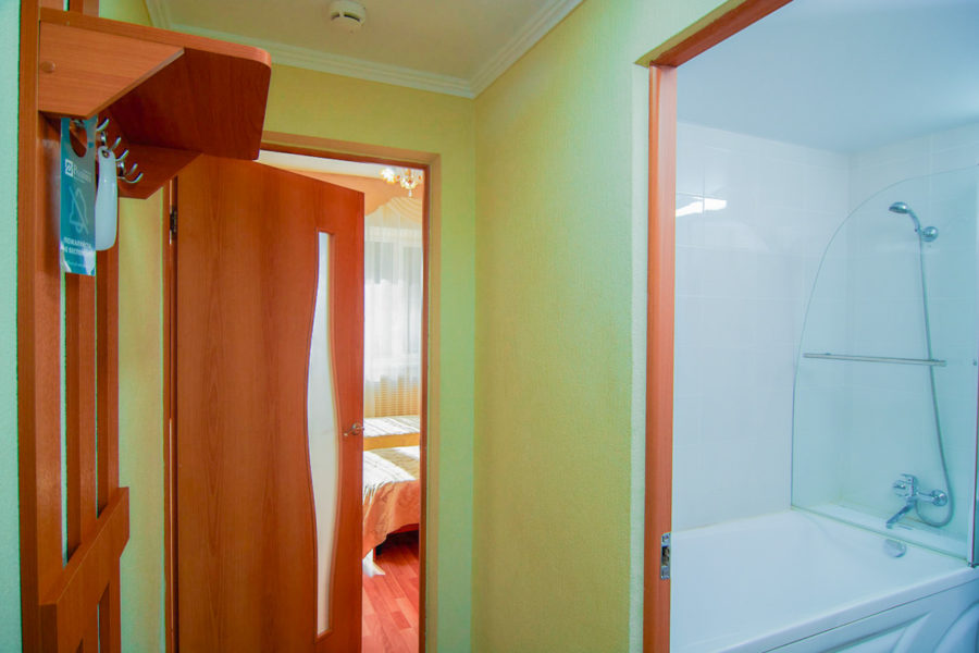 Номер «Стандарт двухместный» в санатории «Родник» в Кисловодске - фотография