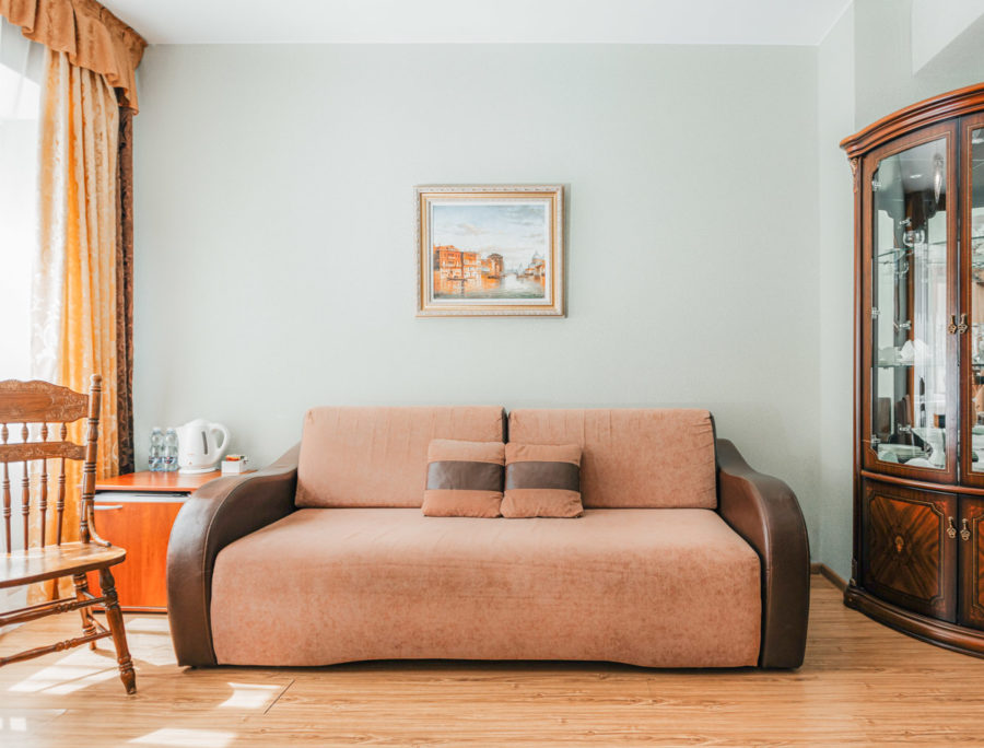 Номер «Люкс 2-комнатный» в санатории «Родник» в Кисловодске - фотография