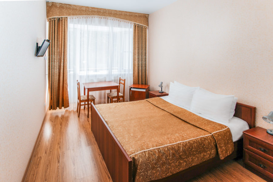 Номер «Стандарт двухместный» в санатории «Родник» в Кисловодске - фотография