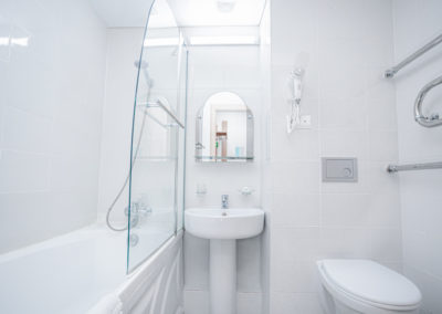 Номер «Стандарт улучшенный» в санатории «Родник» в Кисловодске - фотография