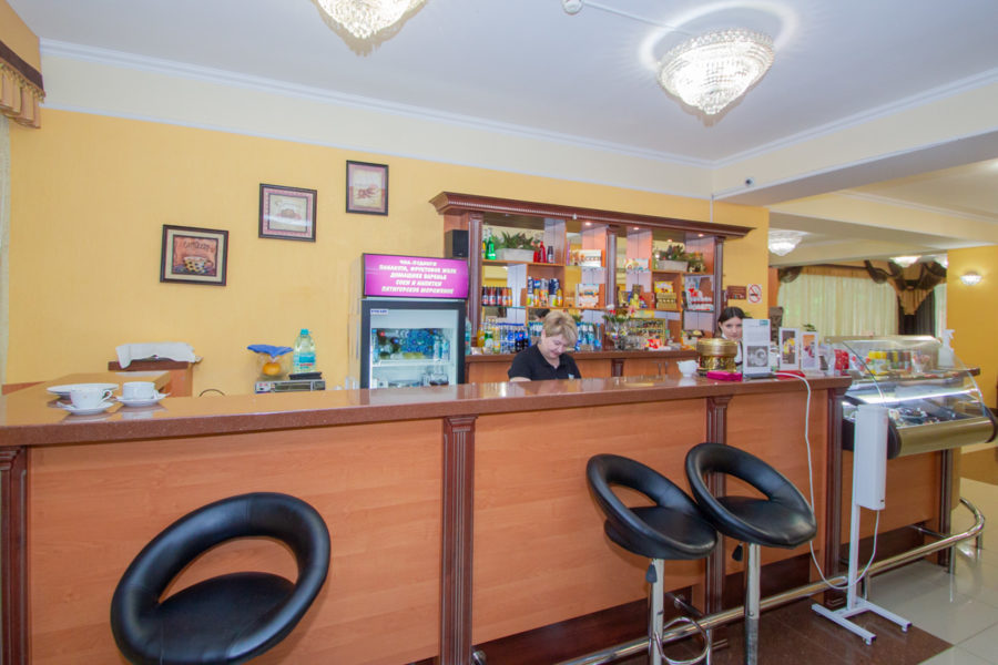 Лобби-бар в санатории «Родник» в Кисловодске - фотография