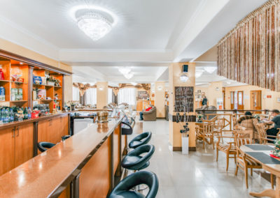 Лобби-бар в санатории «Родник» в Кисловодске - фотография