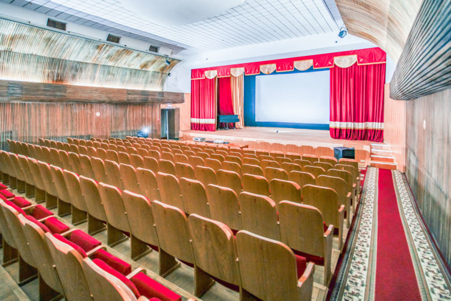 Киноконцертный зал в санатории «Родник» в Кисловодске - фотография