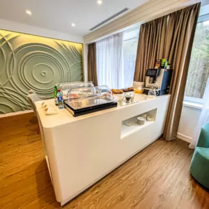 Фито и снэк бар на клубном этаже в санатории «Родник» в г. Кисловодске - фотография