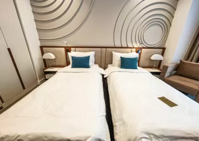 Номер Стандарт на клубном этаже в санатории «Родник» в г. Кисловодске - фотография