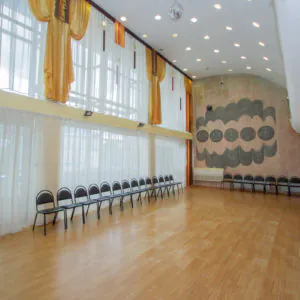 Танцевальный зал в санатории «Родник» в Кисловодске - фотография