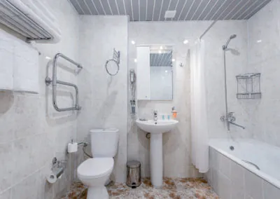 Номер «Люкс 2-комнатный» в санатории «Родник» в Кисловодске - фотография