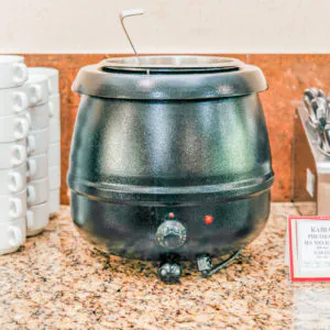 Обеденный зал в санатории «Родник» в Кисловодске - фотография