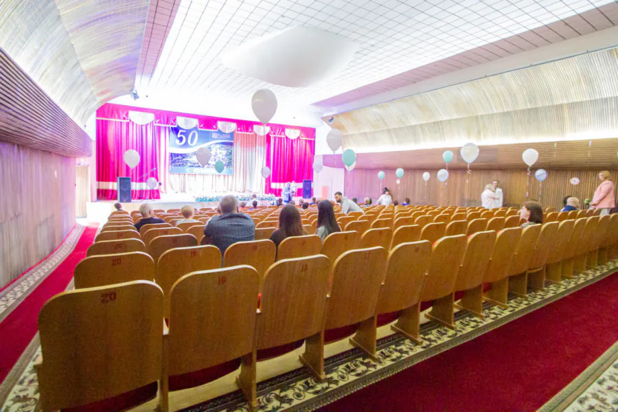 Киноконцертный зал в санатории «Родник» в Кисловодске - фотография